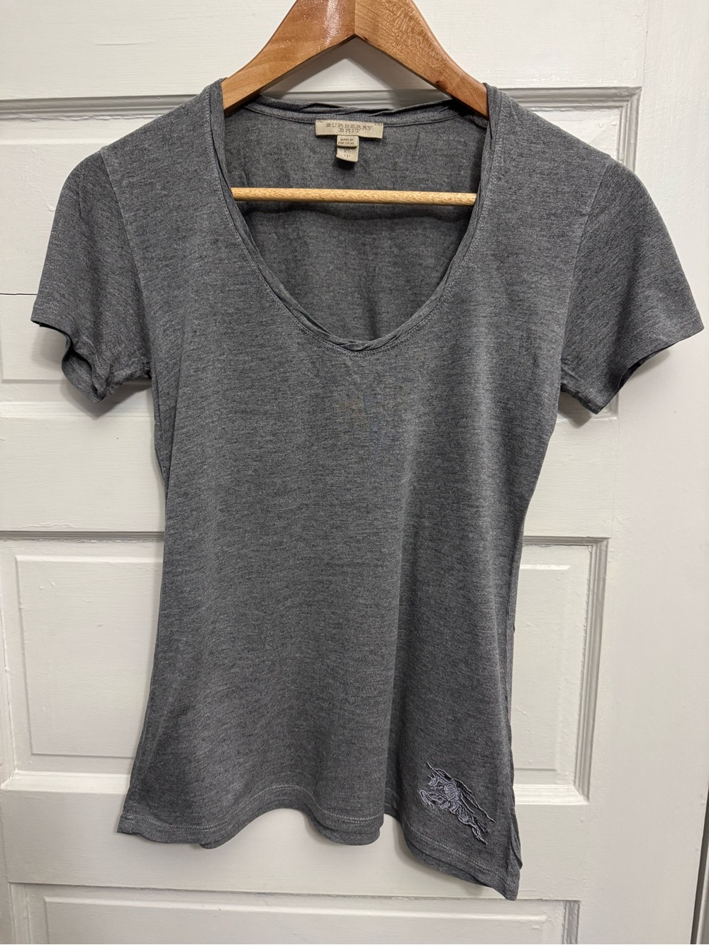 Burberry Brit Grey T-Shirt Women’s Size XS/S Slim Fit